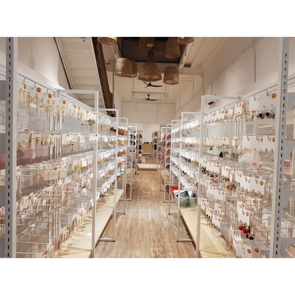 SOUVENIR SHOP